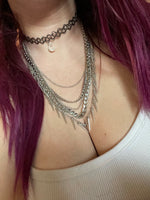 Long detachable spiked chain